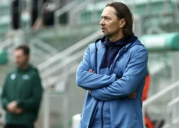 Костюк оцінив перемогу Динамо над Рухом: тренер пояснив вплив якості газону на гру киян — Футбол