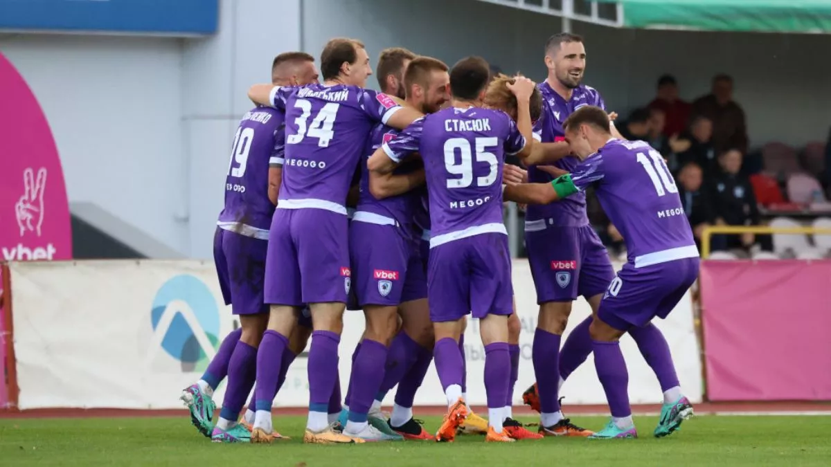 «Ви навіть у цьому не змогли допомогти»: Полісся та ЛНЗ влаштували перепалку в соцмережах після перемоги Шахтаря