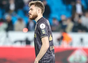 Батагов отримав травму коліна: Трабзонспор оприлюднив результати медичного обстеження українця — Футбол