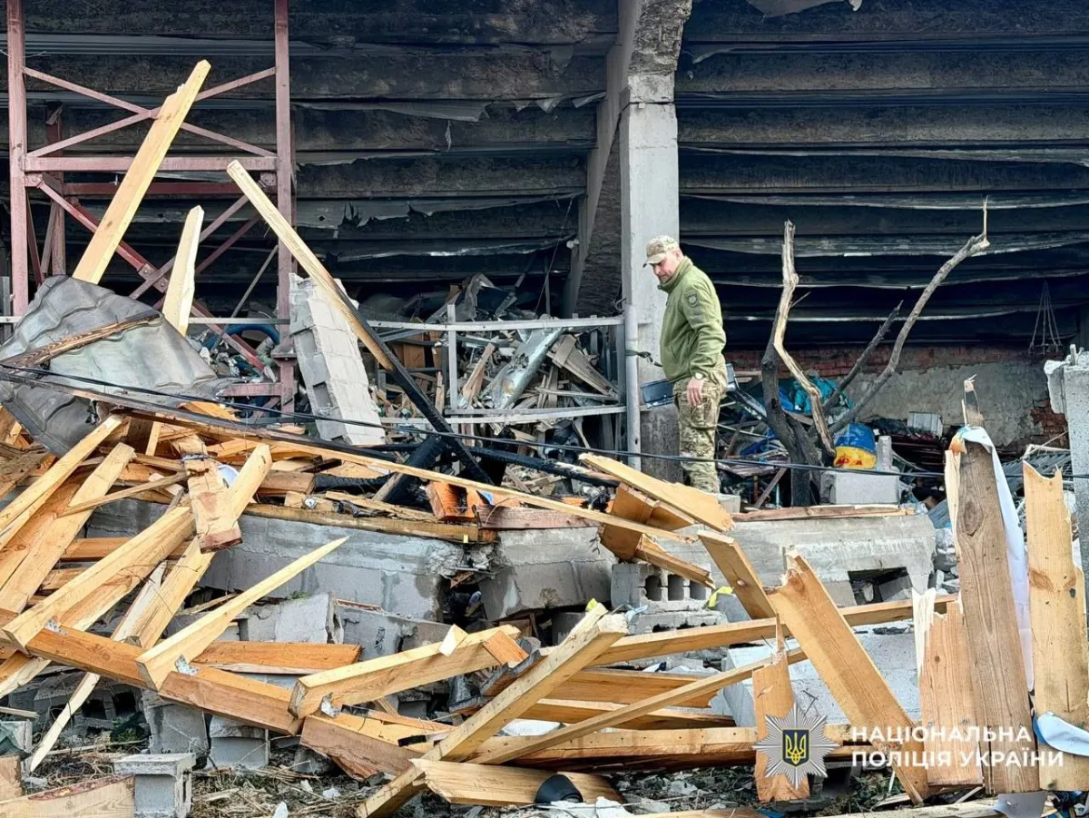 Постраждав Центральний стадіон у Житомирі: наслідки російського обстрілу арени Полісся - Футбол