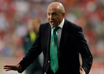 Павлов звинуватив Жеваго у «нечоловічому» вчинку: екстренер Ворскли пригадав судові позови полтавців — Футбол