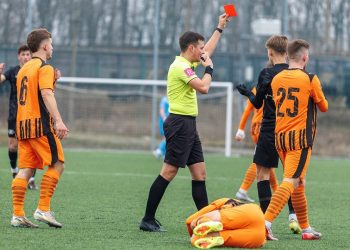 Два арбітри підняли планку рекорду за кількістю вилучень в історії Національної Ліги U-19