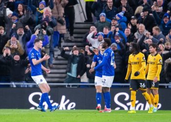 «Эвертон» с 2 удалениями разыграл ничью с «Вулверхэмптоном»