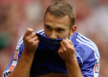 Реакція на скандальний жест: Шевченко пояснив ситуацію з Челсі — Футбол