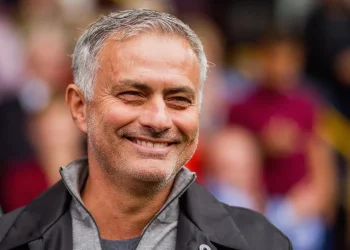 Гол Трубіна змусив Моурінью просити вибачення у Реала та Арбелоа: «Він чудово розумів»  — Футбол