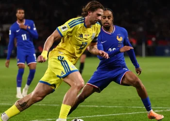 «Хачеріді і Забарний – це небо і земля»: Кварцяний не вражений рівнем центрбека ПСЖ  — Футбол