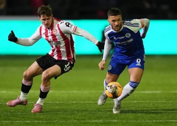 Ярмолюк і Ко ледь не осоромилися з командою шостого дивізіону – безглуздий автогол врятував Брентфорд від ганьби в Кубку  — Футбол