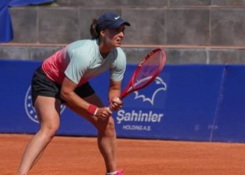 Калинина продолжает борьбу на турнире в Анталье — Теніс