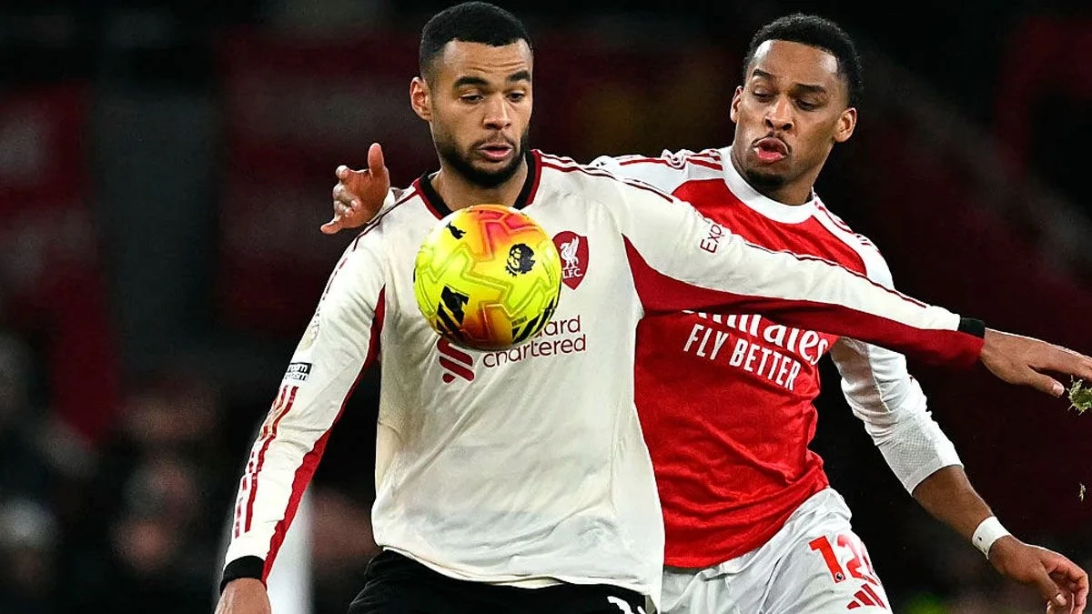 Гакпо та Тімбер у матчі Арсенал – Ліверпуль / Getty Images