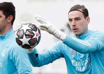 Лунін отримав невтішну новину з лазарету Реала – відомі шанси українця зіграти у півфіналі ЛЧ  — Футбол