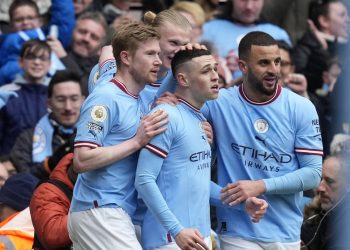 «Манчестер Сити» вырвал победу у «Ньюкасла», сократив до минимума отставание от «Арсенала» в чемпионской гонке АПЛ