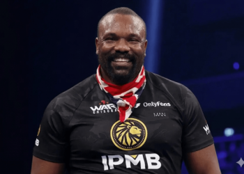 «Матеріальне більше не заводить»: Дерек Чісора пояснив, як змінився перед ювілейним виходом у ринг | Останні новини боксу