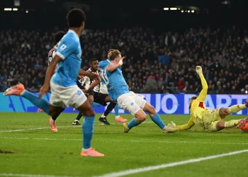 Наполі дотиснув Ювентус і став одноосібним лідером Серії А – «примара» Шахтаря та вигнанець МЮ знову герої
  — Футбол