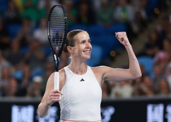 Победа Свитолиной над россиянкой вывела ее в 1/8 финала AО — Теніс