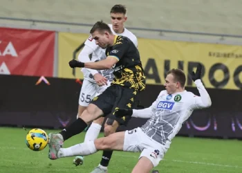 Полісся сенсаційно програло Руху, продовживши «жовто-чорне» прокляття – вилучення Андрієвського стало фатальними  — Футбол