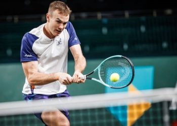 Сачко уверенно пробился в четверку лучших Челленджера — Теніс