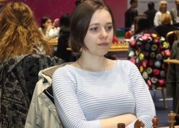 Шахматы: Украинки Анна и Мария Музычук пробились в четвертьфинал ЧМ — Шахи