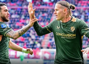 Степанов забив перший гол із гри в Нідерландах – «український Холанд» приніс перемогу (ВІДЕО)  — Футбол