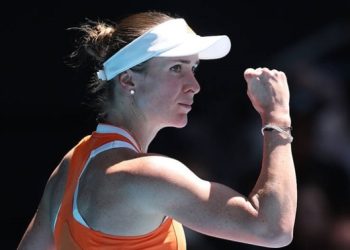 Свитолина стартовала на Australian Open с победы над Букшей — Теніс