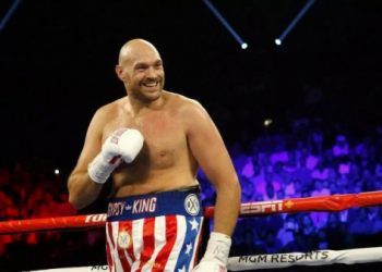 Тайсон Ф’юрі повертається у ринг попри протест батька: Френк Воррен пояснив, чому це правильно | Останні новини боксу