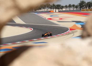 Тести у Бахрейні, День 5: Mercedes лідирує, Ferrari дивує новинками — Формула 1