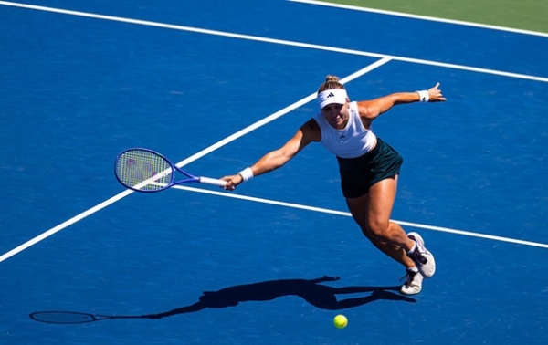 Украинка Стародубцева сыграла победный матч на турнире в Австралии — Теніс