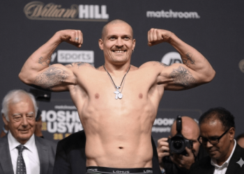 Усик опинився перед ультиматумом: або бій з Кабайелом, або прощання з титулом WBC | Останні новини боксу