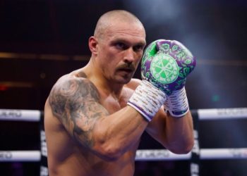Усик шокував прогнозом: кому віддає перемогу в бою Вайлдер – Чісора | Останні новини боксу