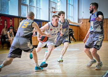 В Першій лізі відбулись матчі другого етапу в Луцьку: фотогалерея — Баскетбол