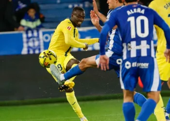 Вільяреал на останніх хвилинах врятував нічию з Алавесом – ефектний гол Пепе підняв «жовту субмарину» в топ-3 Ла Ліги  — Футбол