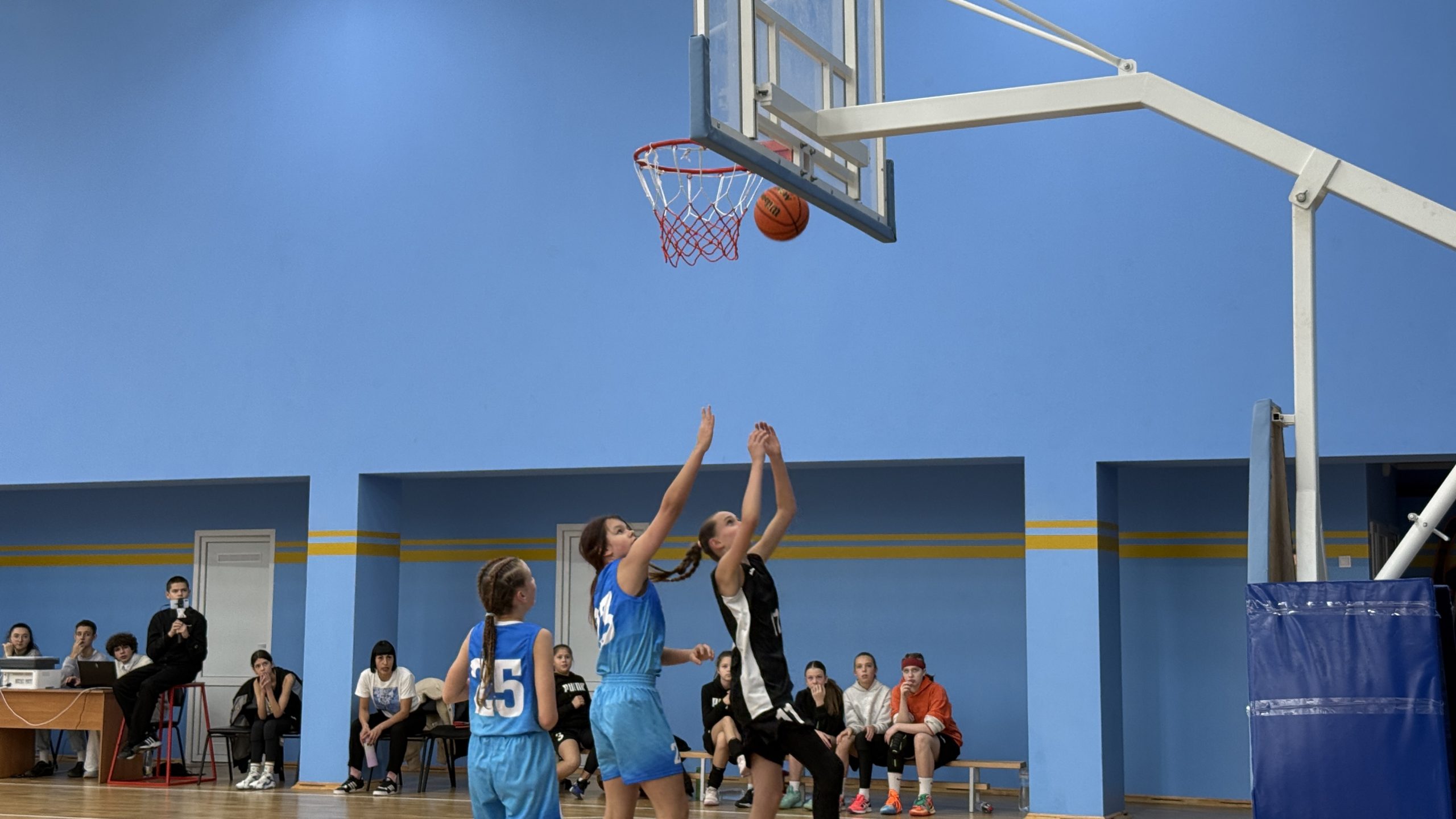 ВЮБЛ серед дівчат 2013 року: дніпровська СДЮСШОР-5 виграла тур у Полтаві — Федерація баскетболу України