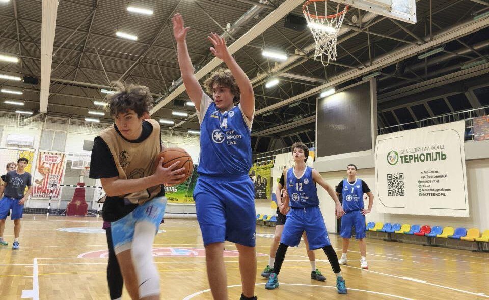 ВЮБЛ серед юнаків 2009 року: новий сезон розпочався матчами у Тернополі та Рівному — Федерація баскетболу України