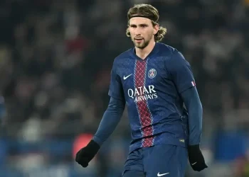 Забарный попал под критику за 63 миллиона евро, которые обошлись «ПСЖ»