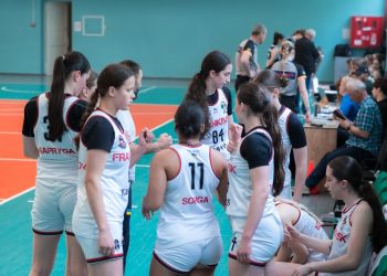 Жіноча Молодіжна ліга: команди Івано-Франківська виграли матчі другого дня Фіналу чотирьох — Баскетбол